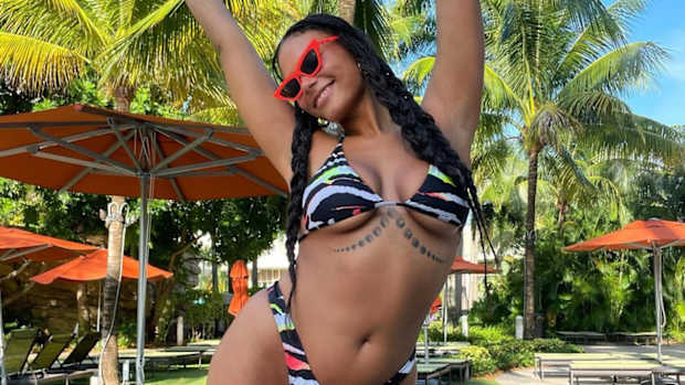 Marquita Pring embraces stretch marks